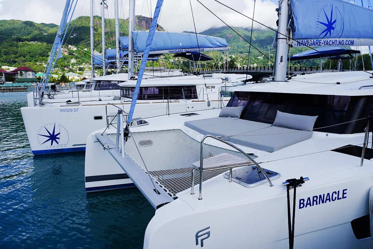 Barnacle, a Fountaine Pajot Isla 40 catamaran at Roche Caiman, Seychelles