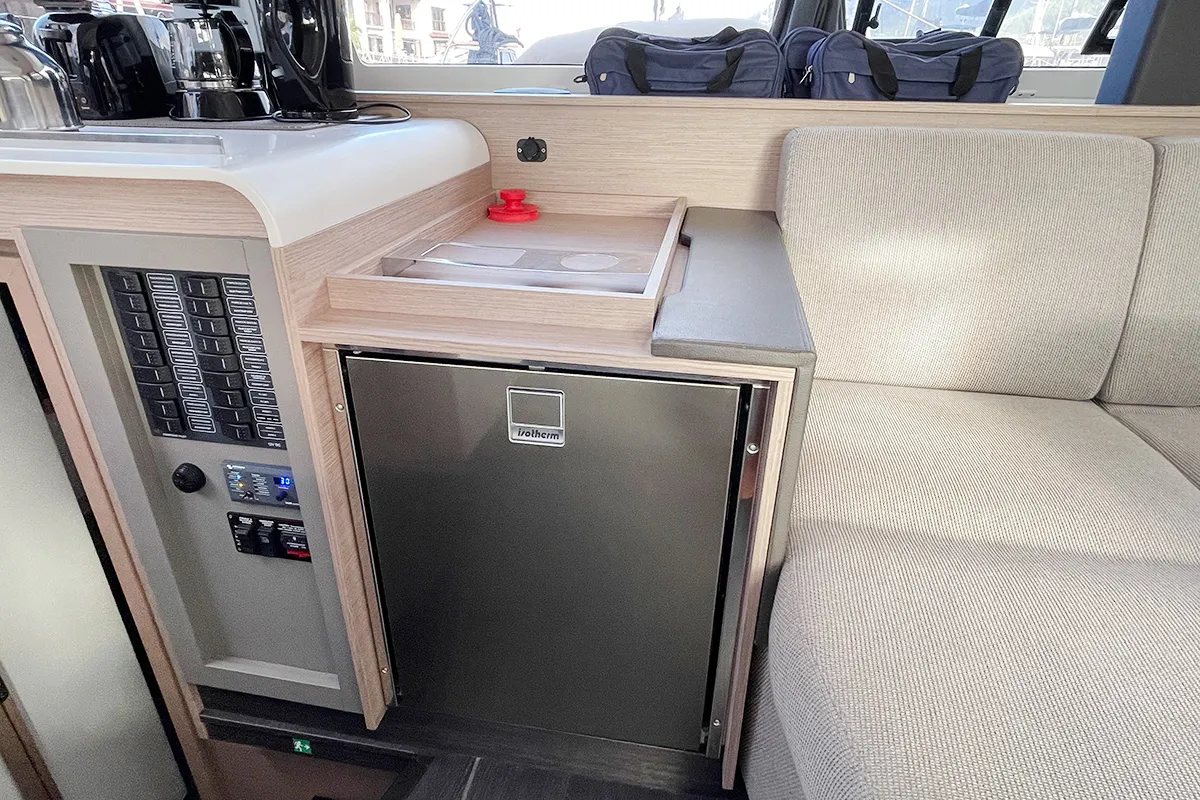Barnacle, a Fountaine Pajot Isla 40 catamaran at Roche Caiman, Seychelles