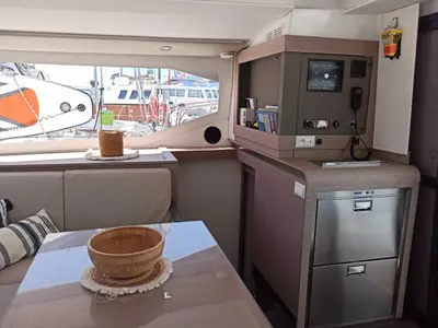 ALMIRIKI, a Fountaine Pajot Isla 40 catamaran at Parikia, Greece