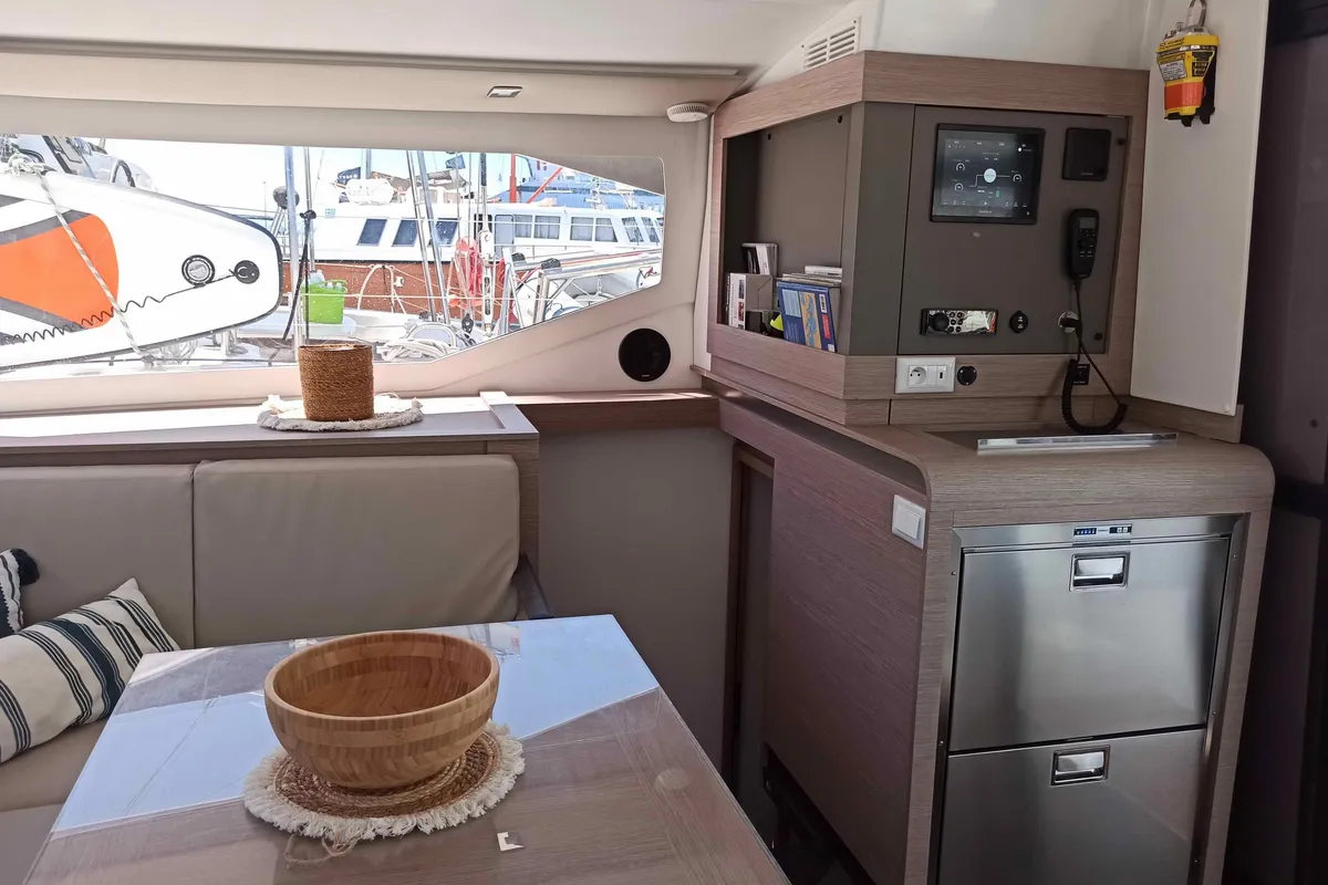 ALMIRIKI, a Fountaine Pajot Isla 40 catamaran at Parikia, Greece
