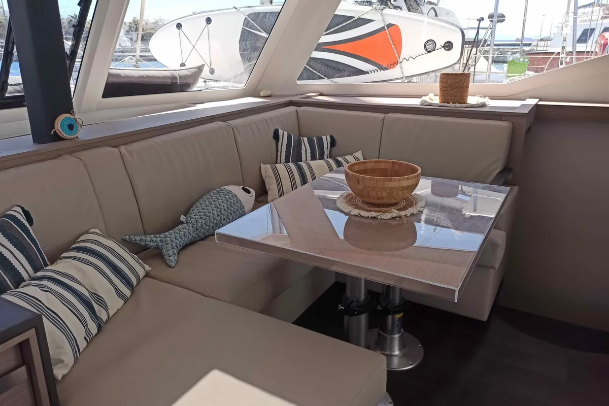 ALMIRIKI, a Fountaine Pajot Isla 40 catamaran at Parikia, Greece