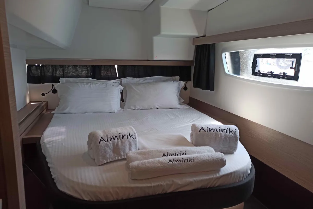 ALMIRIKI, a Fountaine Pajot Isla 40 catamaran at Parikia, Greece