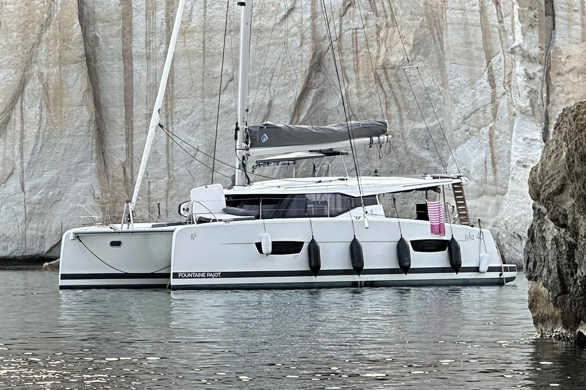 ALMIRIKI, a Fountaine Pajot Isla 40 catamaran at Parikia, Greece