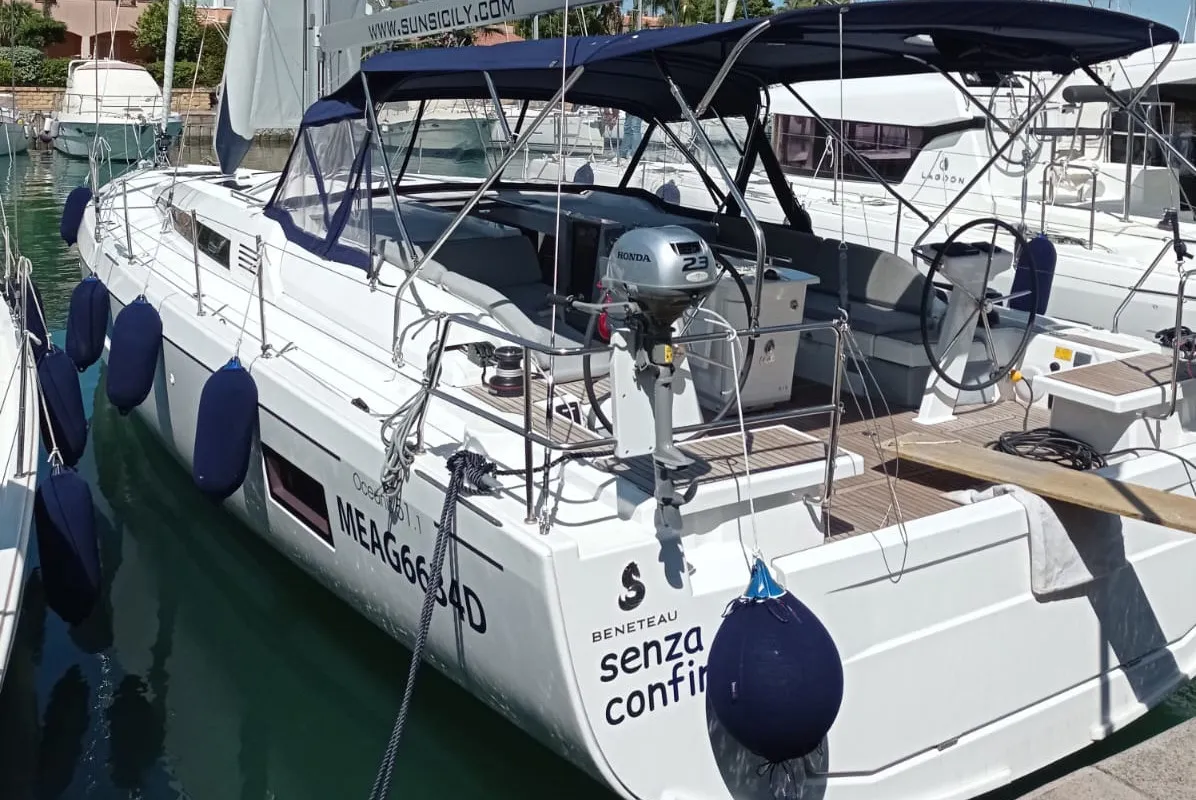 Exterior view of Senza Confini II, a Beneteau Oceanis 51.1 sailboat at Tonnarella, Italy