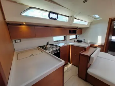 Galley of Senza Confini II, a Beneteau Oceanis 51.1 sailboat at Tonnarella, Italy