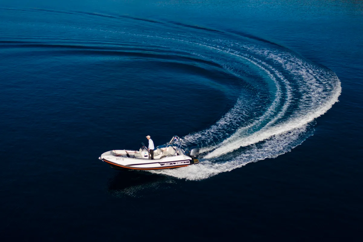 Exterior view of no name, a Zar 57 WD motorboat at Općina Sukošan, Croatia