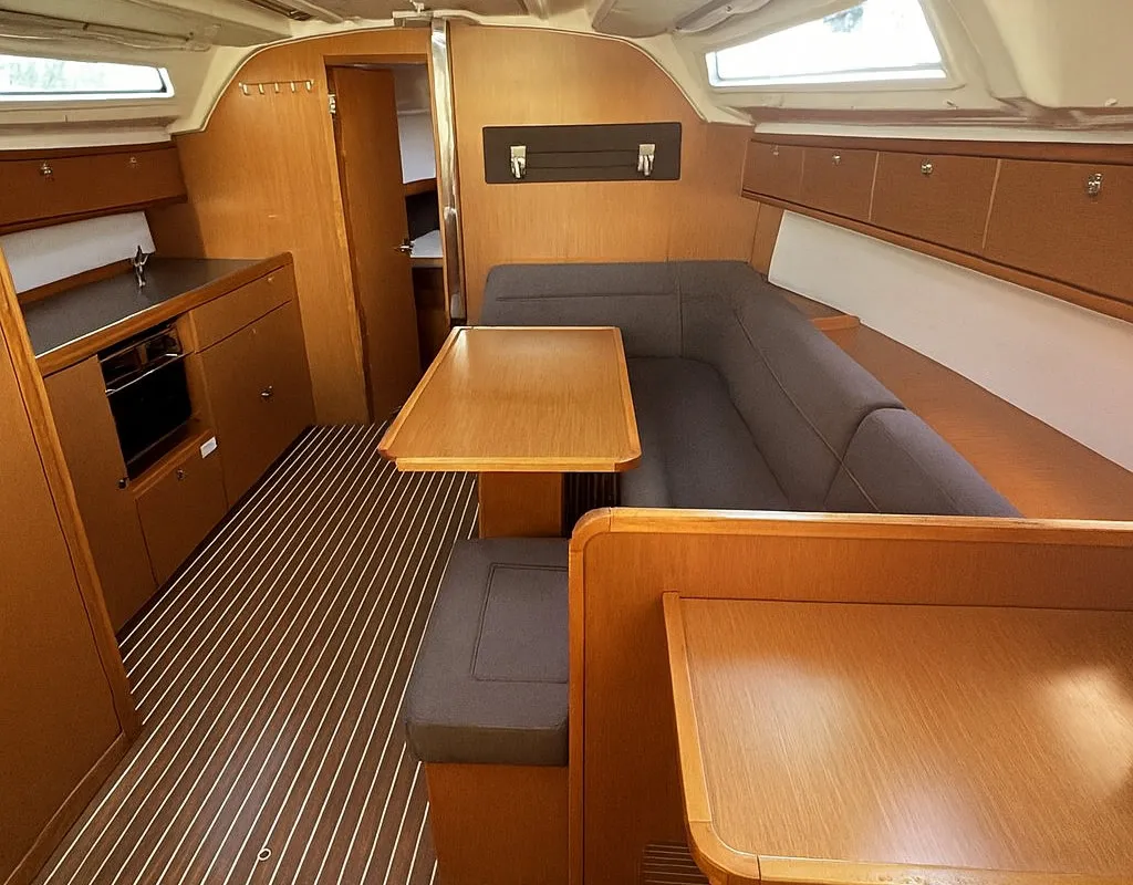 Salon of Bintan, a Bavaria Cruiser 41 sailboat at Palma de Mallorca, Spain