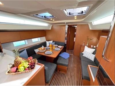 Salon of AF-C4521SP, a Bavaria C45 sailboat at Athens, Greece