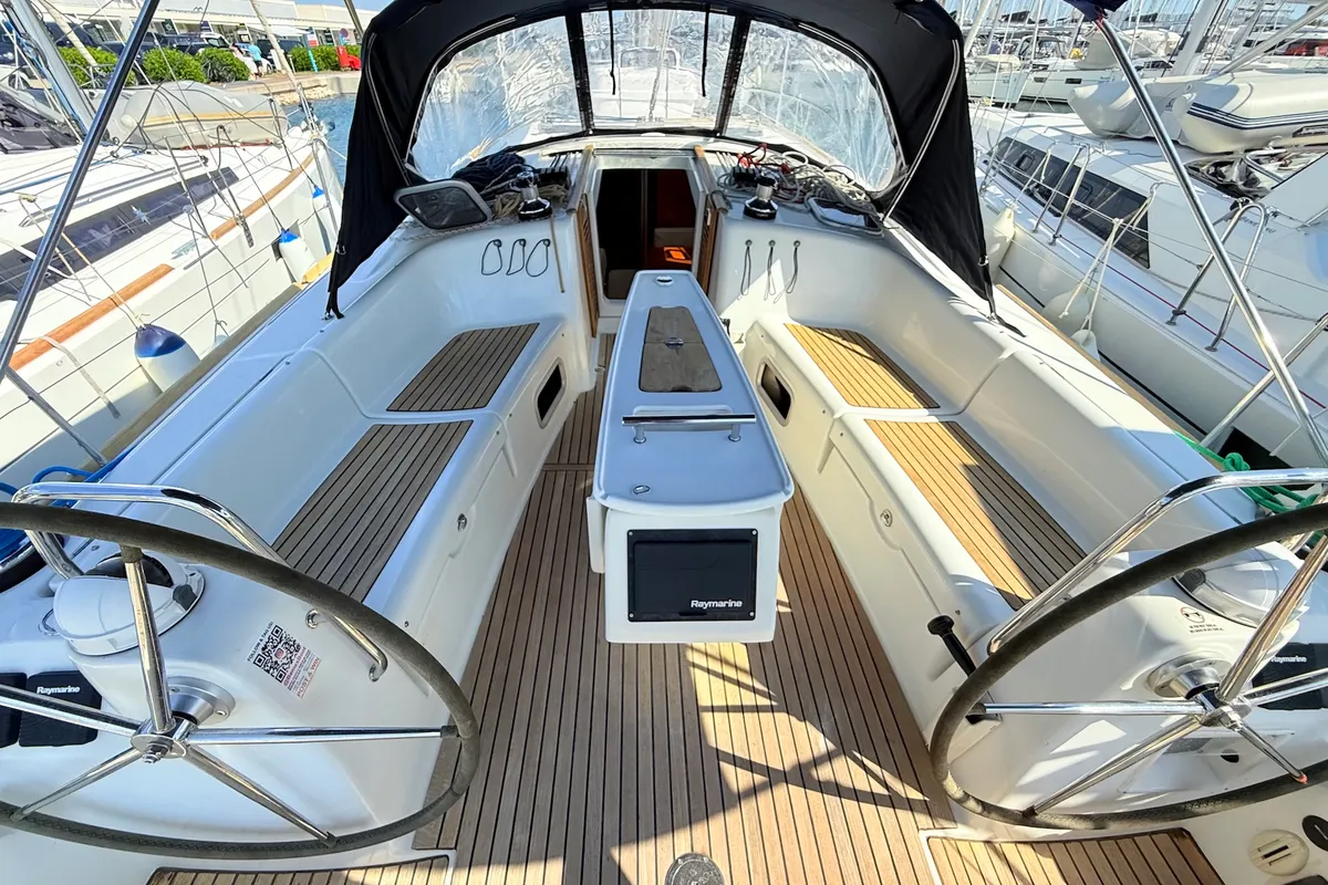 Deck of Blue Star II, a Beneteau Oceanis 43 sailboat at Općina Sukošan, Croatia