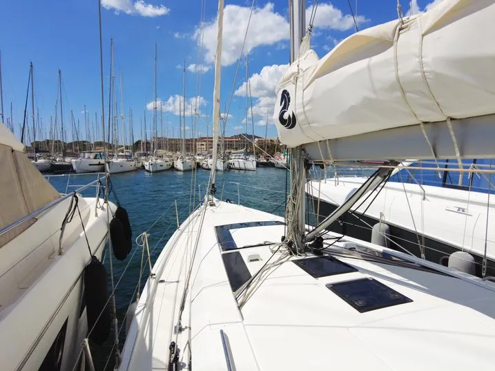 Deck of Folie Douce, a Beneteau Oceanis 46.1 sailboat at Hyères, France
