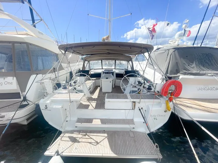 Exterior view of Folie Douce, a Beneteau Oceanis 46.1 sailboat at Hyères, France