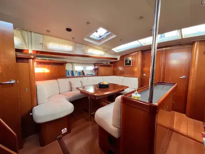 Salon of Premium, a Beneteau Oceanis 523 sailboat at Cagliari, Italy