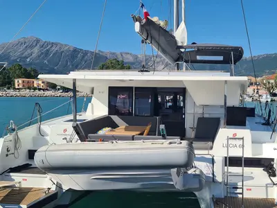 Fountaine Pajot Lucia 40