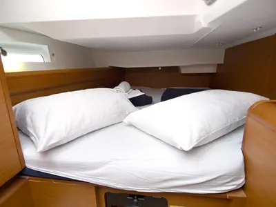 Cabin on Kiss Kiss, a Jeanneau Sun Odyssey 419 sailboat at Dubrovnik, Croatia