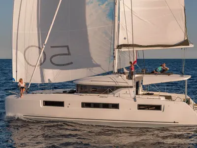 Nauti Cat