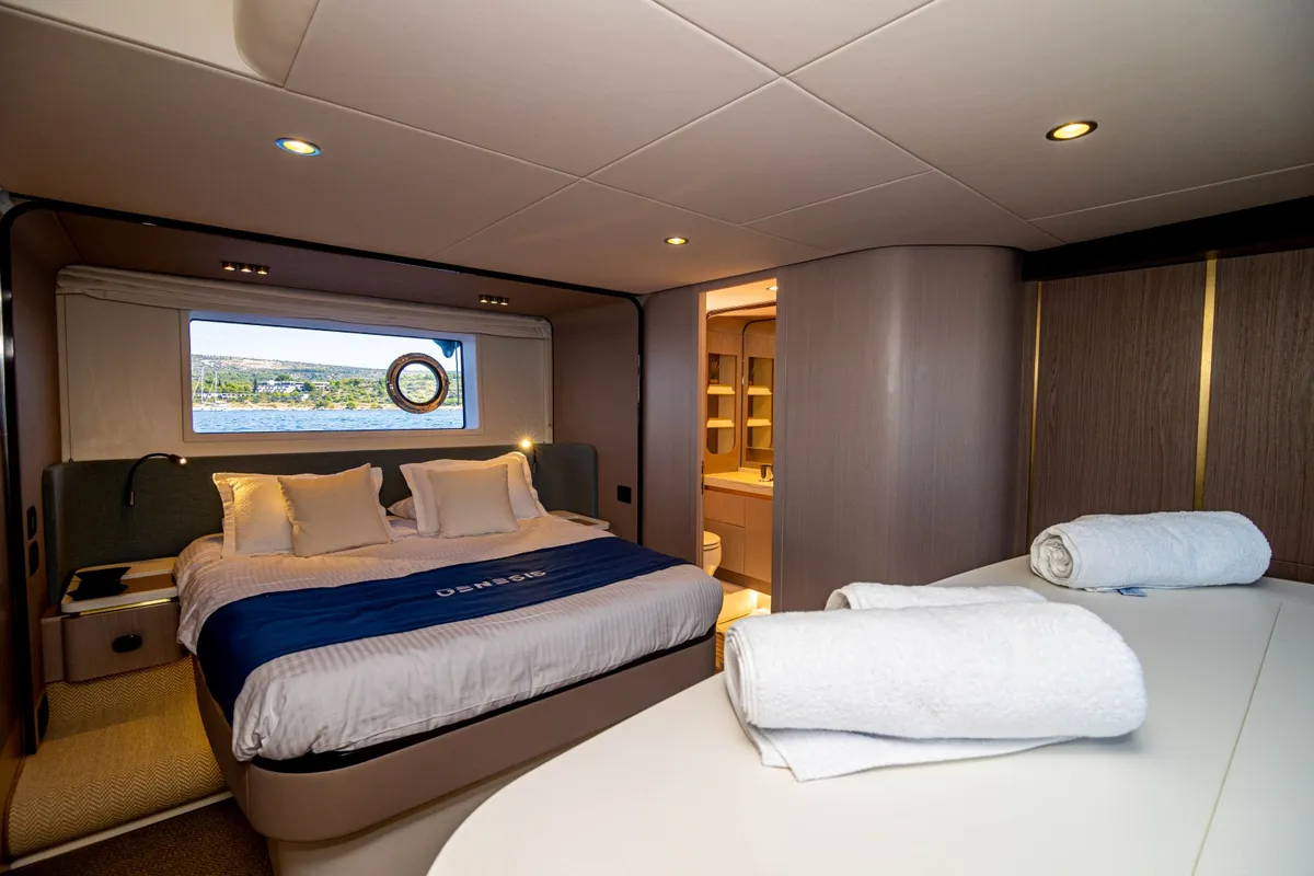 Cabin on Genesis, a Azimut 60 motorboat at Primošten, Croatia