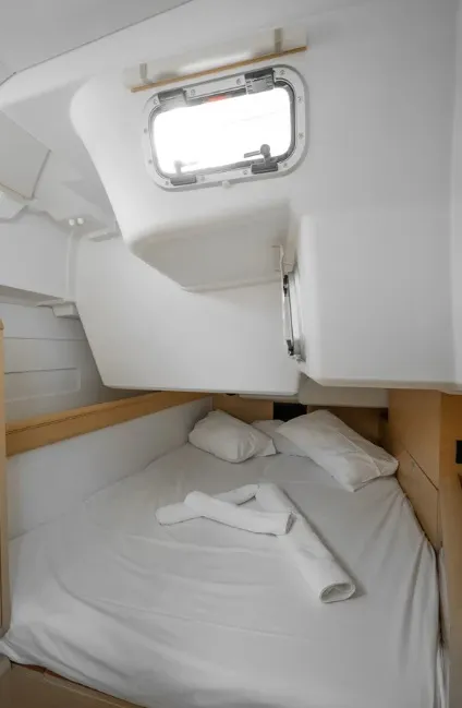 JUICY LUCY, a Jeanneau Sun Odyssey 519 sailboat at Lefkada, Greece