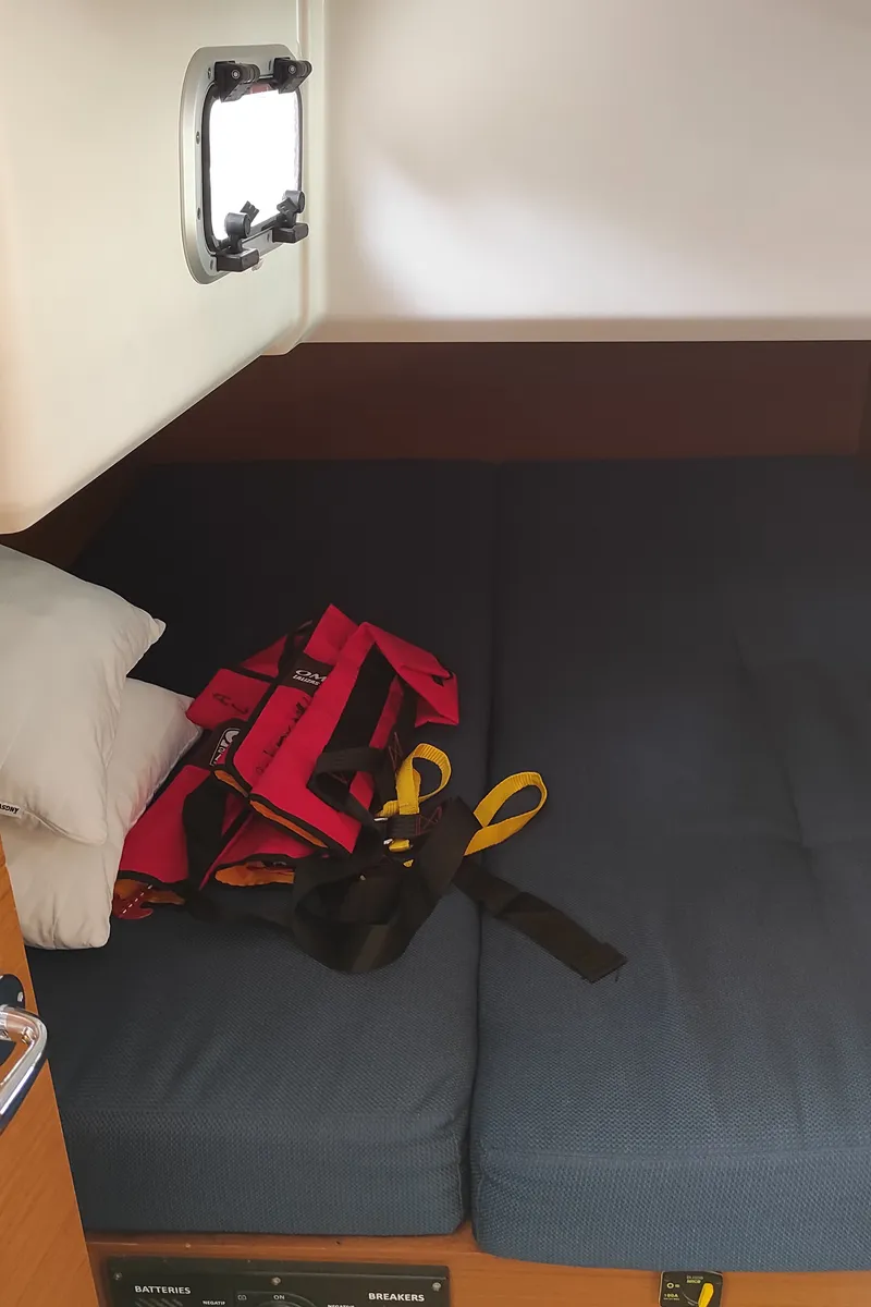 Cabin on Alboran Caipiroska, a Jeanneau Sun Odyssey 440 sailboat at es Jonquet, Spain