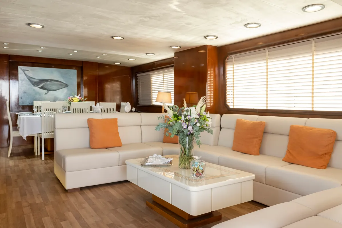 Salon of Shiva, a Cantieri di Pisa Akhir 27 motor yacht at Ornos, Greece