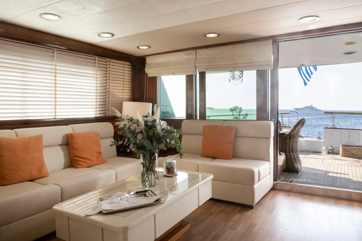 Salon of Shiva, a Cantieri di Pisa Akhir 27 motor yacht at Ornos, Greece