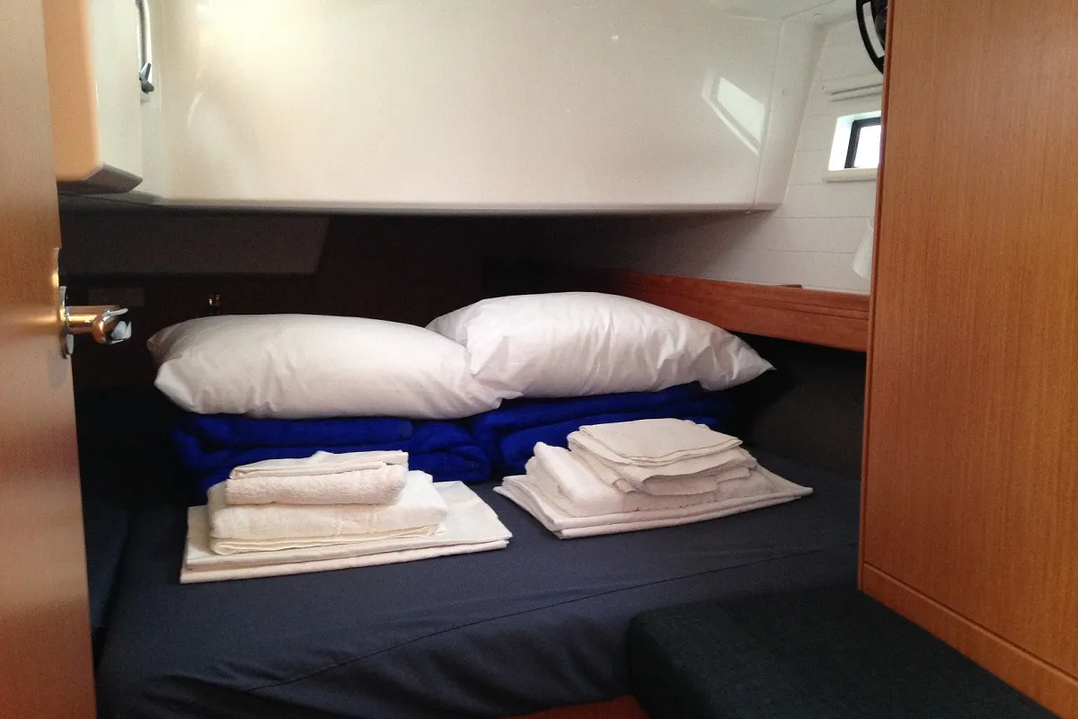 Cabin on Alisahni, a Bavaria Cruiser 41 sailboat at Kos, Greece