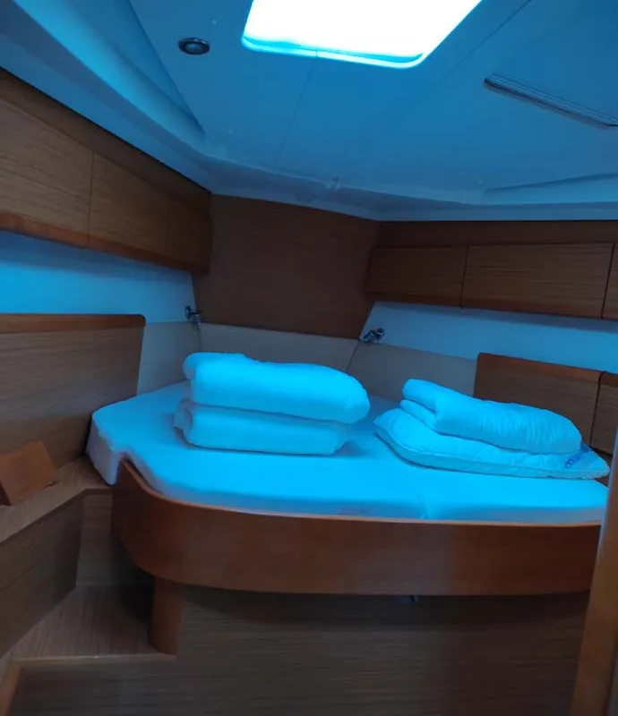 Cabin on Miss Elli, a Jeanneau Sun Odyssey 44i sailboat at Kontokali, Greece