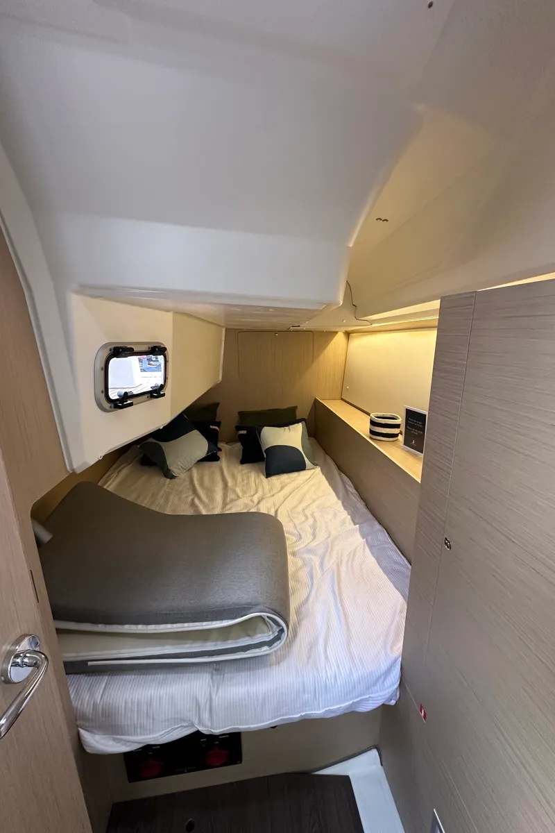Cabin on Vega, a Beneteau Oceanis 37.1 sailboat at Rosignano Solvay, Italy