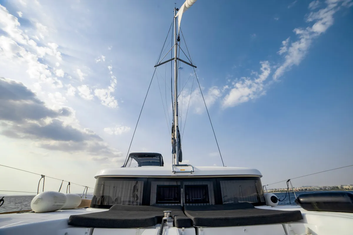 il Vento, a Lagoon 40 catamaran at Kontokali, Greece