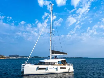il Vento, a Lagoon 40 catamaran at Kontokali, Greece