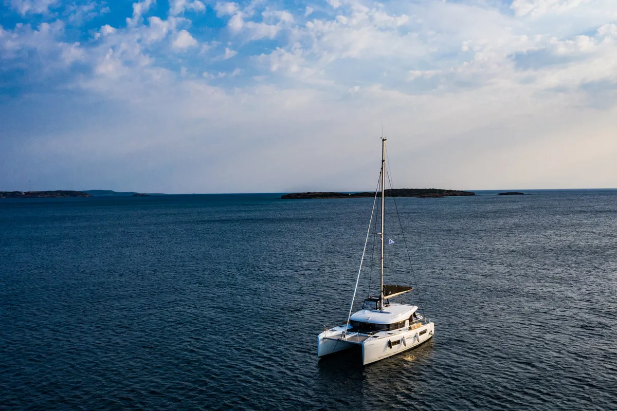 il Vento, a Lagoon 40 catamaran at Kontokali, Greece