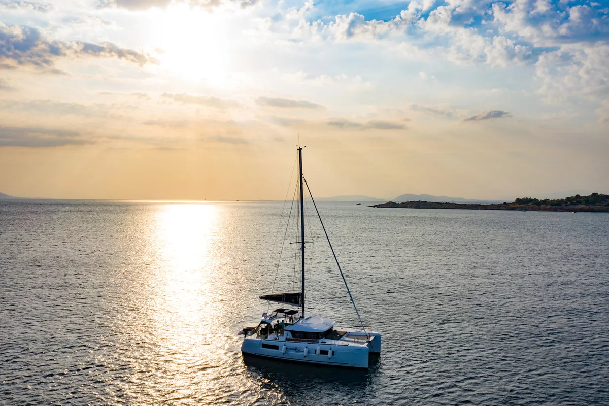 il Vento, a Lagoon 40 catamaran at Kontokali, Greece