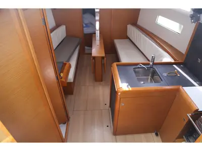 Salon of Ferousa, a Jeanneau Sun Odyssey 349 sailboat at Volos, Greece