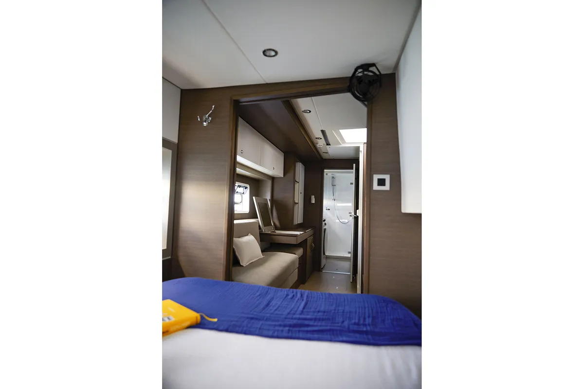 Cabin on Fabster19, a Bali 4.2 catamaran at Figari/Golfo Aranci, Italy