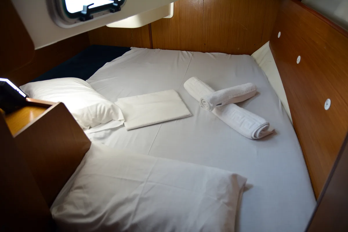 Cabin on Charoula, a Jeanneau Sun Odyssey 32i sailboat at Municipal Unit of Lefkada, Greece