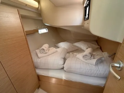 Cabin on FuFu, a Hanse 388 sailboat at Seget Donji, Croatia