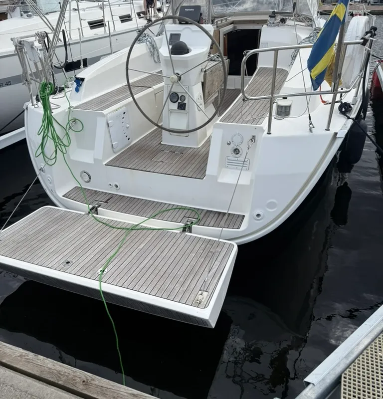 Deck of Linnea, a Bavaria Cruiser 32 sailboat at Fisksätra, Sweden