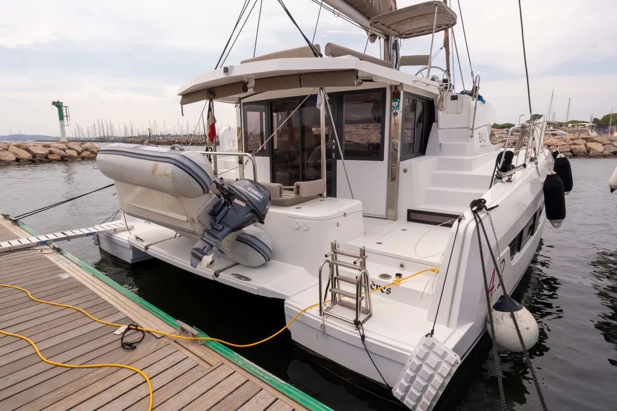 Exterior view of Zaz, a Bali 4.2 catamaran at Hyères, France