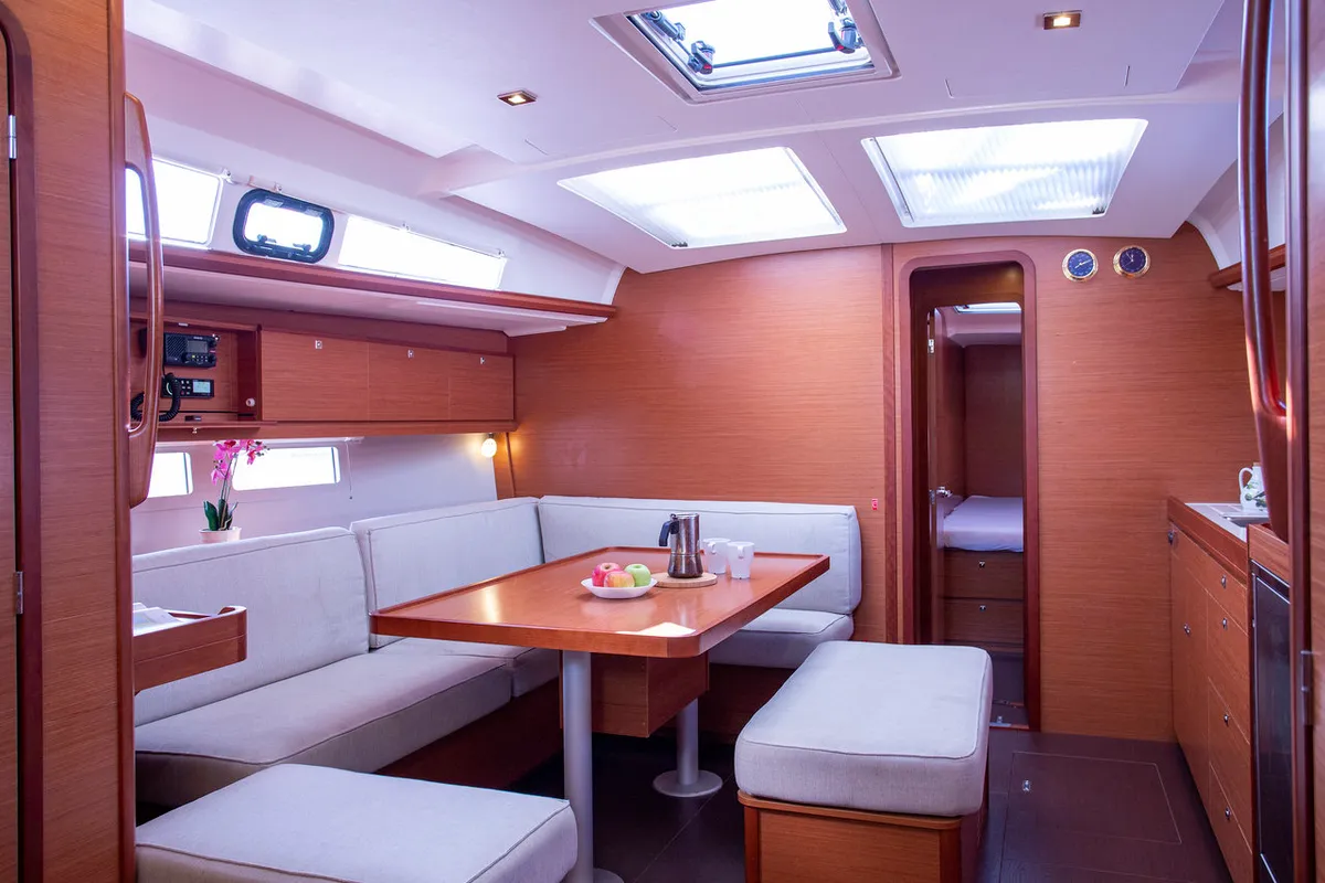 Salon of Mincipesa, a Dufour 460 GL sailboat at Grad Pula, Croatia