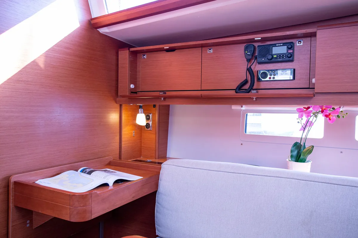 Salon of Mincipesa, a Dufour 460 GL sailboat at Grad Pula, Croatia