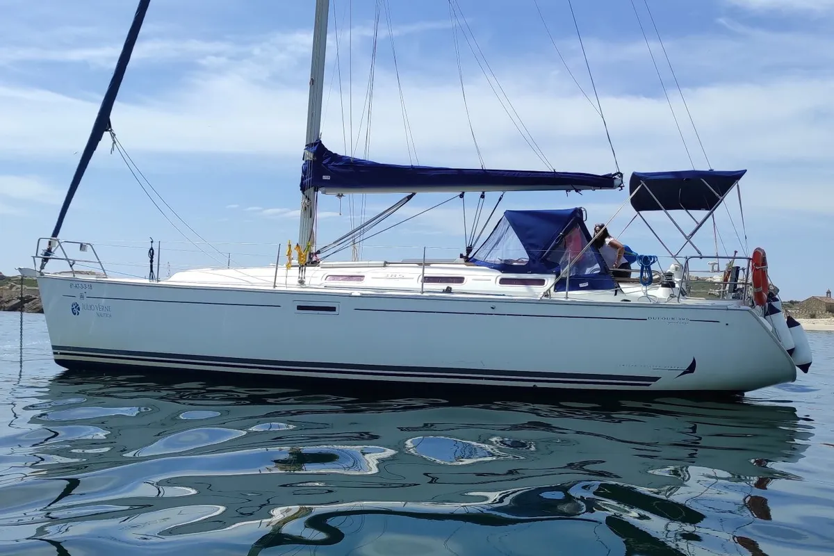 Exterior view of Machimbombo, a Dufour 385 Grand Large sailboat at Portimão, Portugal