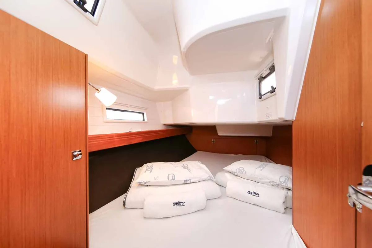 Cabin on Bella Angelina, a Bavaria Cruiser 37 sailboat at Grad Pula, Croatia