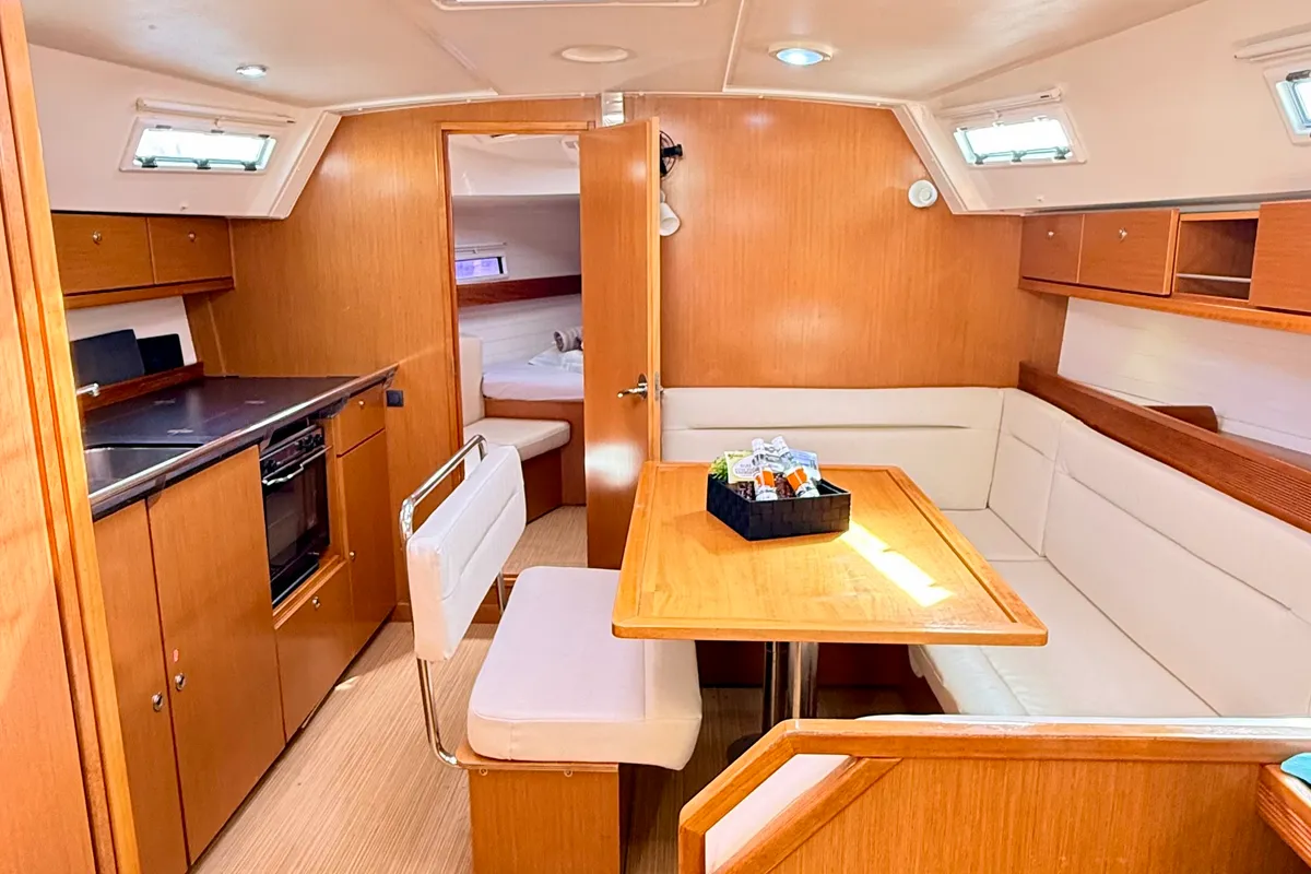 Salon of Paola, a Bavaria 40 Cruiser sailboat at Kavala, Greece