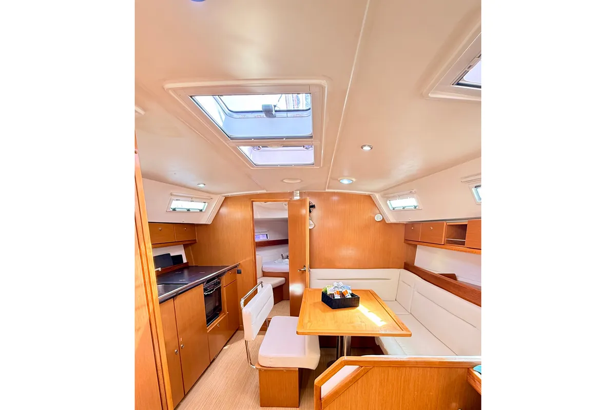 Salon of Paola, a Bavaria 40 Cruiser sailboat at Kavala, Greece