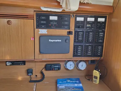 Cabin on Galway, a Jeanneau Sun Odyssey 45 sailboat at Toulon, France