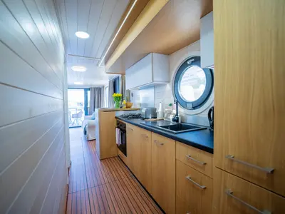 Galley of Ariella, a Woma D13 motorboat at Fürstenberg/Havel, Germany