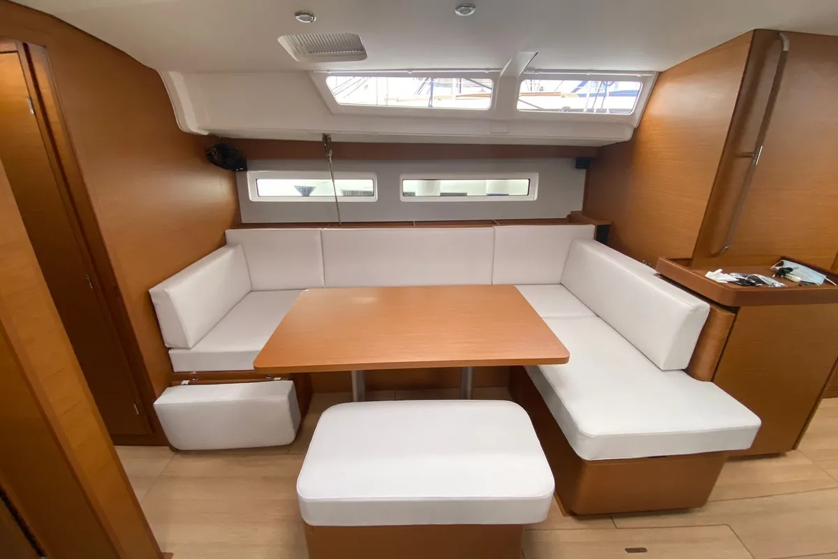 Salon of Sventola, a Jeanneau Sun Odyssey 490 sailboat at Nettuno, Italy