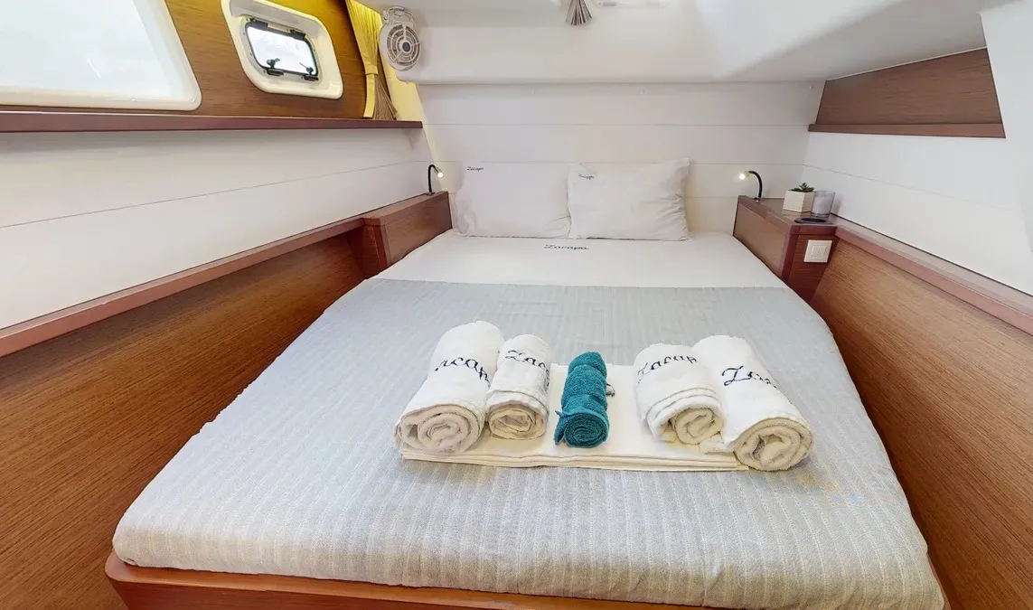 Cabin on Zacapa, a Lagoon 450 F catamaran at Municipal Unit of Ellomenos, Greece
