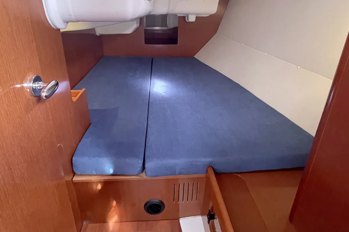 Cabin on White Horse, a Beneteau Oceanis 37 sailboat at Flensburg, Germany