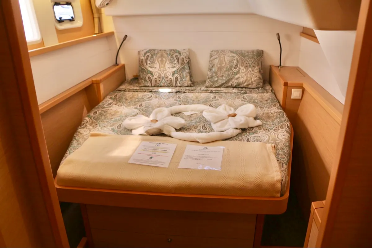 Cabin on Peace Out, a Lagoon 450 catamaran at Parham Town, British Virgin Islands