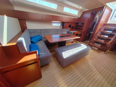Salon of Frizzante, a Hanse 508 sailboat at Seget Donji, Croatia